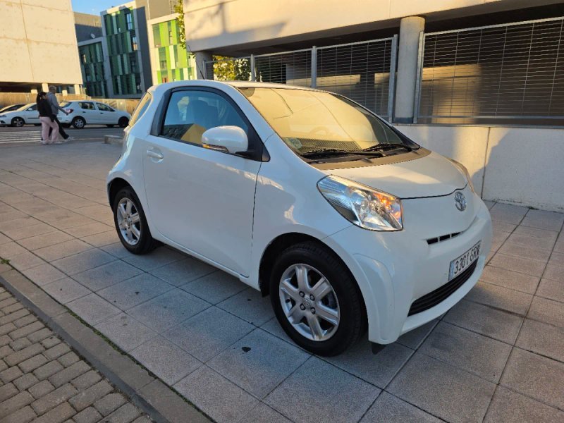 Toyota IQ