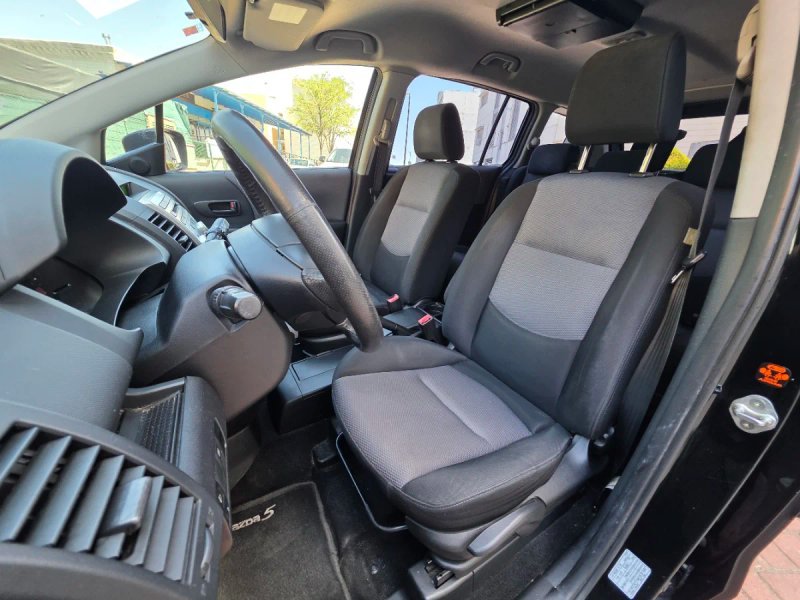 Mazda 5